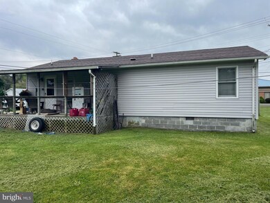 418 Spring Ave, Moorefield, WV 26836 - photo 3