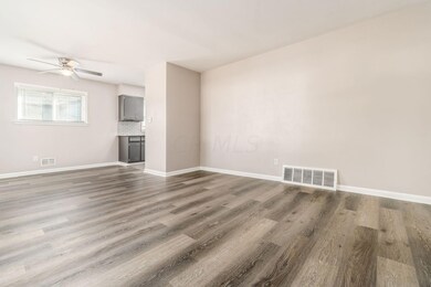 1435 S Weyant Av