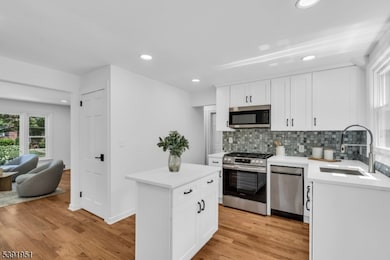 132 Garfield Place, Maplewood, NJ 07040 - photo 6