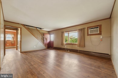 14 Cinnamon Rd, Levittown, PA 19057 - photo 3