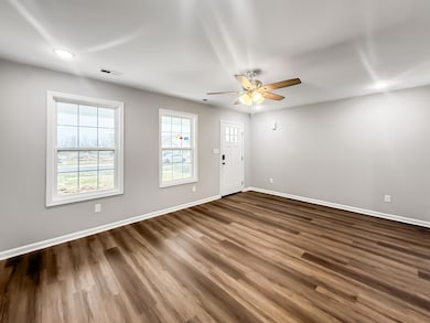 203 Charles Carr Dr, Harrodsburg, KY 40330 - photo 5