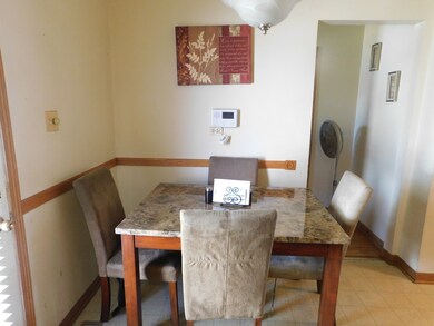 331 N Elmwood Ave, Waukegan, IL 60085 - photo 4