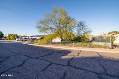 3714 W Echo Ln, Phoenix, AZ 85051 - photo 4