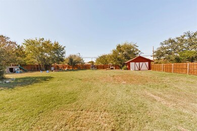 1406 S Trinity St, Decatur, TX 76234 - photo 5