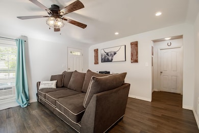 405 NW Dimmick St, Grants Pass, OR 97526 - photo 3