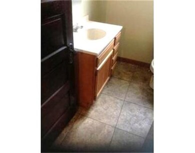 362 Chicopee St unit 1, Chicopee, MA 01013 - photo 3