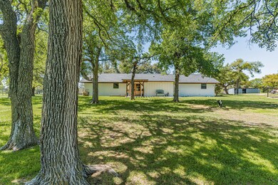 424 Old Tin Top Rd, Weatherford, TX 76087 - photo 3