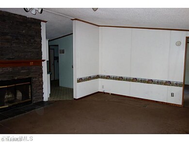 4131 Cross Creek Rd, Asheboro, NC 27205 - photo 5