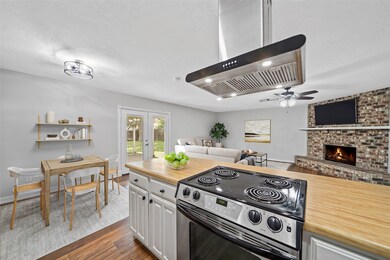 332 Old Course Dr, Friendswood, TX 77546 - photo 5