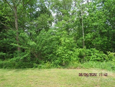 Rear yard backs to woods