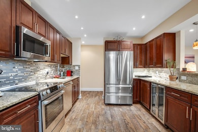 11415 Commonwealth Dr unit 302, Rockville, MD 20852 - photo 7