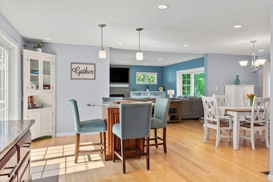 380 Chestnut St, Franklin, MA 02038 - photo 7