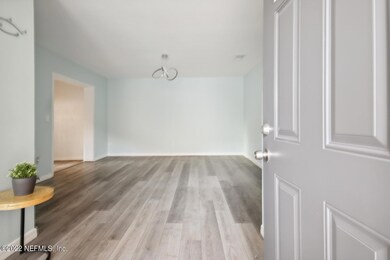 2511 Hidden Village Dr, Jacksonville, FL 32216 - photo 3