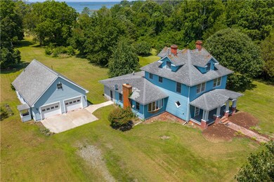 901 Circle Dr, Port Haywood, VA 23138 - photo 4