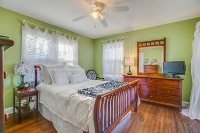 906 Mcarthur St, Manchester, TN 37355 - photo 7