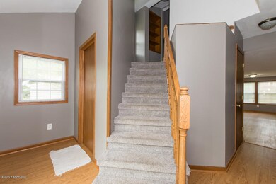 612 E Green St, Marshall, MI 49068 - photo 7