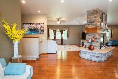 13175 Jay St, Trempealeau, WI 54661 - photo 6