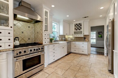 810 Briarbrook Dr, Houston, TX 77042 - photo 7