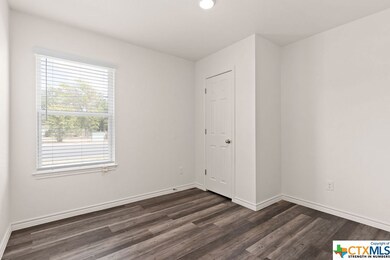 922 Industrial Ave unit B, Copperas Cove, TX 76522 - photo 7