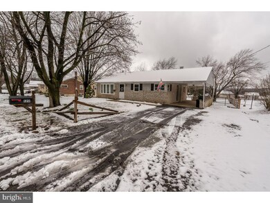 120 Yocom Rd, Douglassville, PA 19518 - photo 2