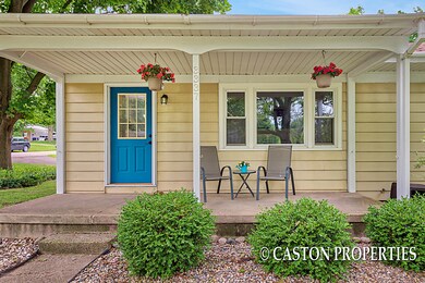 02 Front Porch