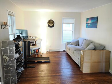 811 N River Ave, Alma, MI 48801 - photo 4