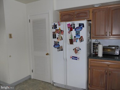 1506 Whitfield Blvd, Reading, PA 19609 - photo 6