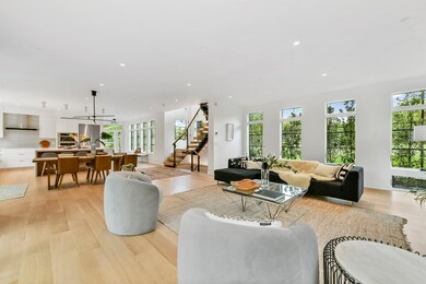 7 Chetwynd Rd, Cambridge, MA 02140 - photo 4