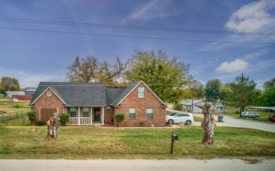 225 Center Point Rd, Weatherford, TX 76087 - photo 2