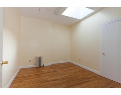 52 Jfk St unit 3, Cambridge, MA 02138 - photo 7
