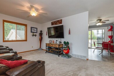 2400 Stewart Rd SE, Cedar Rapids, IA 52403 - photo 6