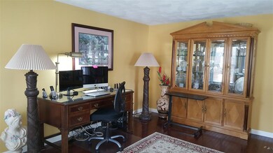 20 Cathedral Cir, Nashua, NH 03063 - photo 4