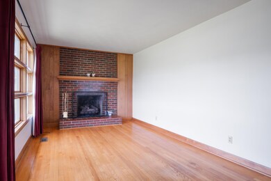 2070 Twin Oaks Ave, Pulaski, VA 24301 - photo 5