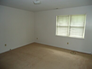 703 Christopher Ct, Jacksonville, NC 28546 - photo 7