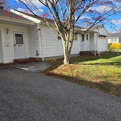 28 Wallace St, Brockton, MA 02302 - photo 2