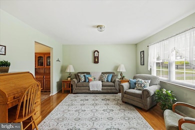 8480 Tipton Dr, Laurel, MD 20723 - photo 5