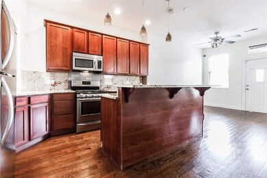 4627 S Langley Ave unit 2, Chicago, IL 60653 - photo 2