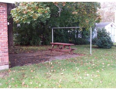 146 Linwood St, Uxbridge, MA 01569 - photo 4