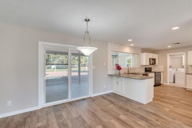Kitchen/Dining Area