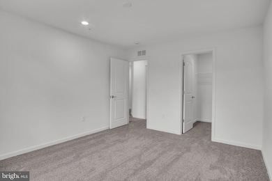 2147 S Autumn Chase Dr unit 24-04, Mechanicsburg, PA 17055 - photo 2