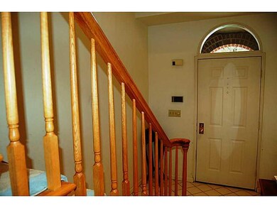 Entry/Foyer.