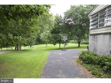 129 Maryhill Rd, Phoenixville, PA 19460 - photo 2