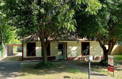 313 Marengo St, Cleburne, TX 76033 - photo 2