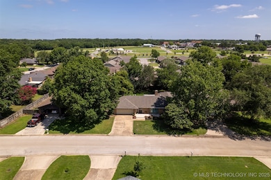 1413 Sunny Ln, Ardmore, OK 73401 - photo 4