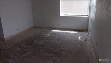 26829 Pioneer Hwy, Stanwood, WA 98292 - photo 4