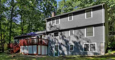 11 Mayflower Dr, Milford, NH 03055 - photo 5