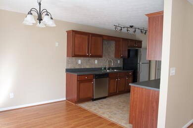 7034 Shutersbury_3.jpg