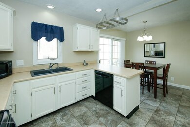 2220 Benton-107