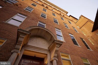 The Columbia Residences unit 441, Washington, DC 20037 - photo 3