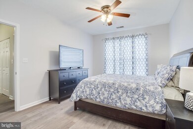 7416 Hindon Cir unit 202, Windsor Mill, MD 21244 - photo 3